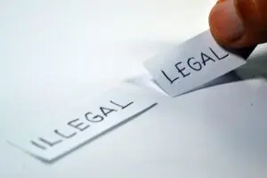 legal e ilegal